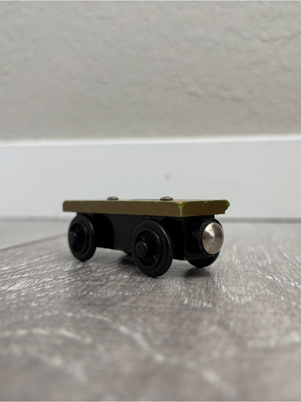Gold Wooden Flatbed - Thomas & Friends